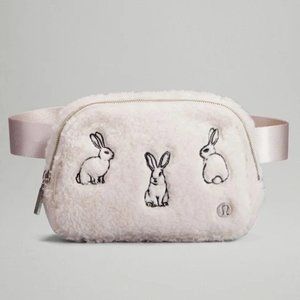 LULULEMON NEW YEAR EVERYWHERE BELT BAG 1L *FLEECE